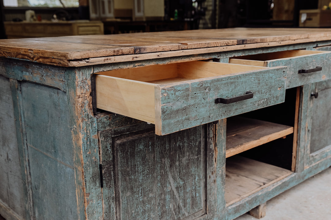 European Baltic Pine Island Bench